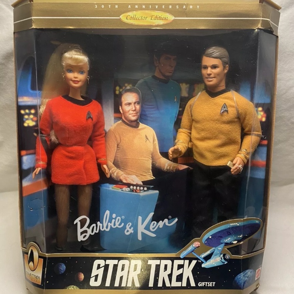 Star trek Barbie and Ken Giftset 1996 NRFB